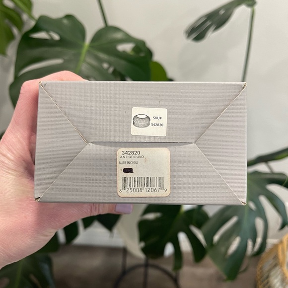 ✨SALE✨ Things Remembered Antique Round Silver Jewelry Box Customizable - Picture 5 of 6